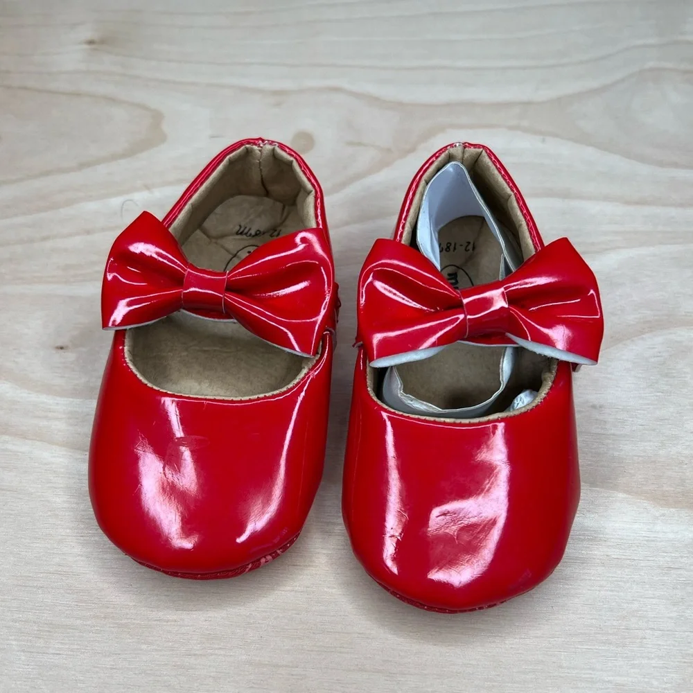 NWT Cute Baby Girl Soft Soled PU Leather Shoes Infant Moccasin 12-18 Months